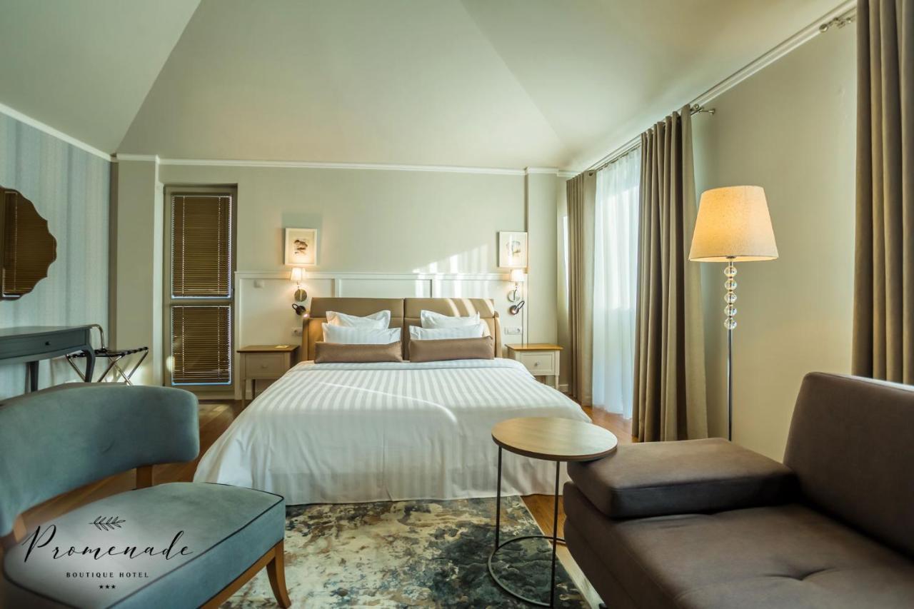 Hotel Residence Promenade Burgas Exterior photo Deluxe room