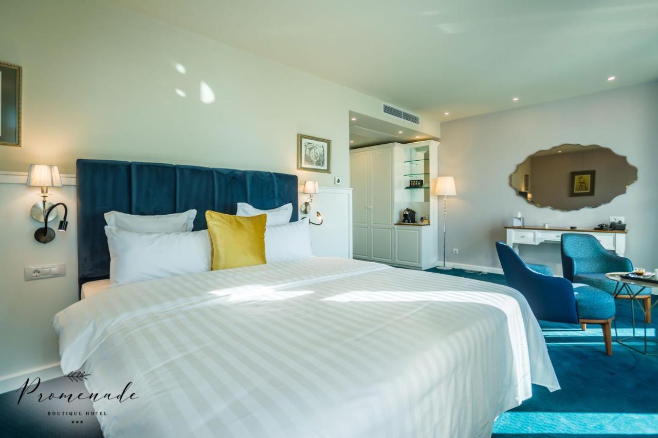 Hotel Residence Promenade Burgas Exterior photo Deluxe Room