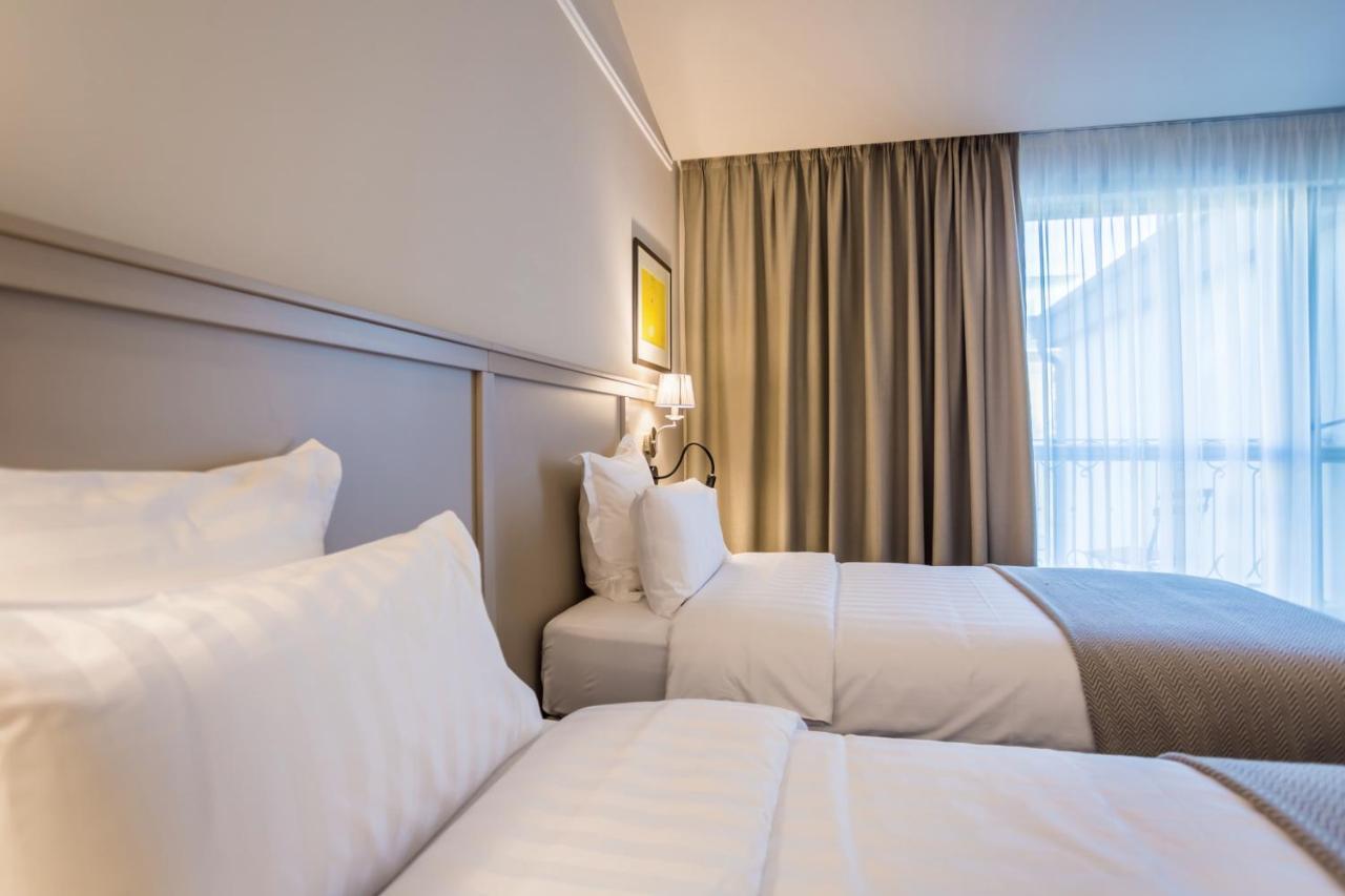 Hotel Residence Promenade Burgas Exterior photo A room at the hotel