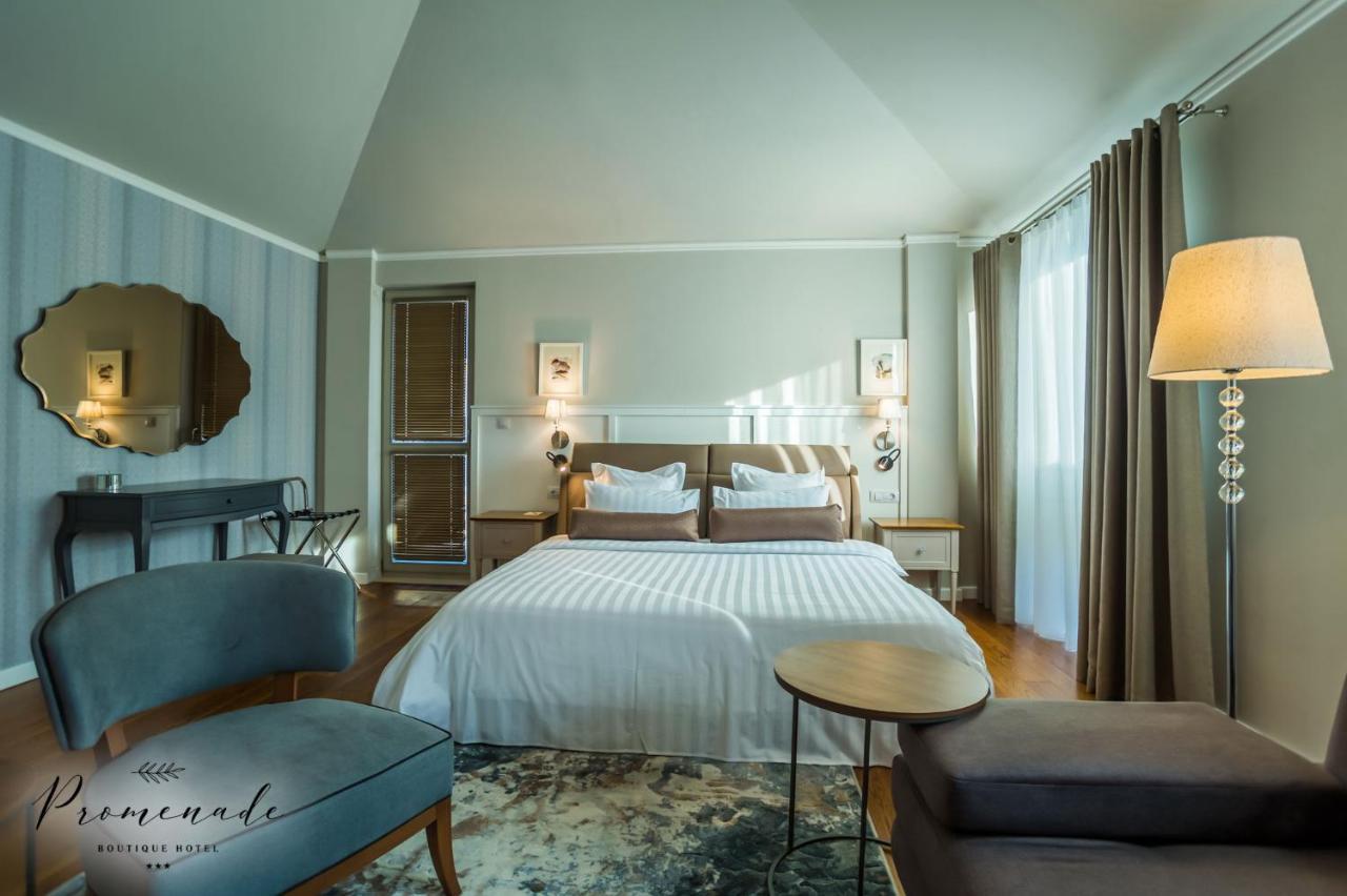 Hotel Residence Promenade Burgas Exterior photo Deluxe Room